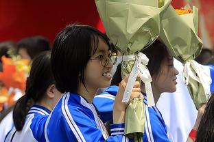 李轩豪夺得梦百合杯世界围棋公开赛冠军，取得个人职业生涯首冠